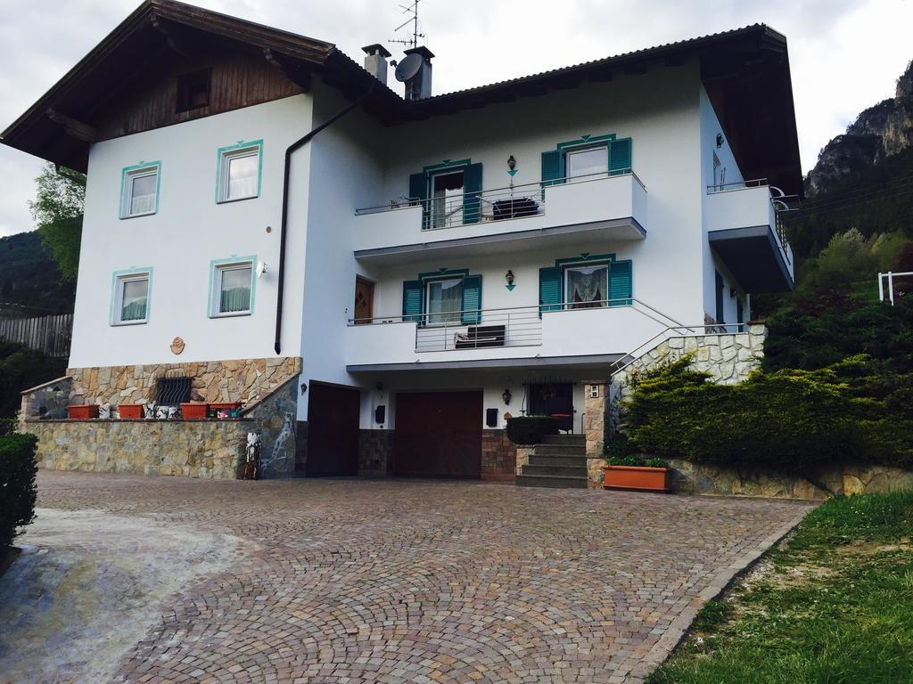 Roe Apartment Панкія Екстер'єр фото