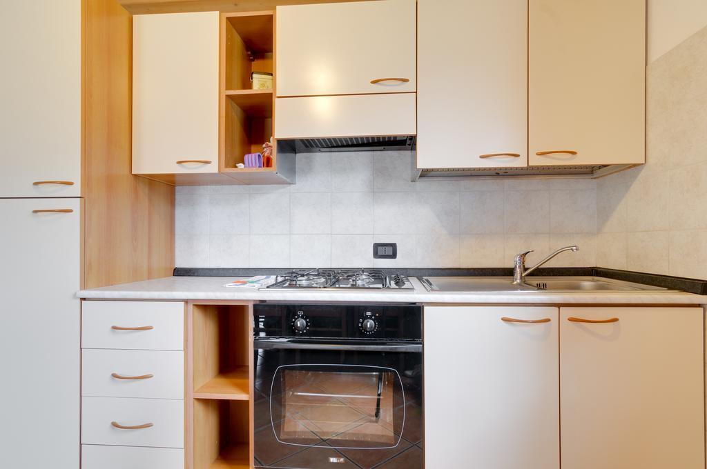 Roe Apartment Панкія Екстер'єр фото
